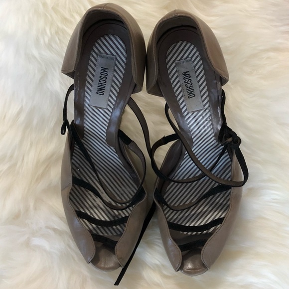 Moschino Size 40 - Picture 2 of 5